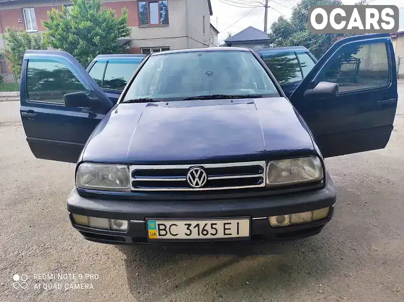 Седан Volkswagen Vento 1994 1.98 л. Ручна / Механіка обл. Львівська, Буськ - Фото 1/17