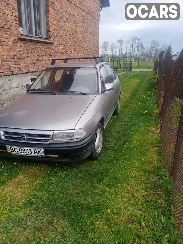 W0L000058N5153693 Opel Astra 1992 Седан 1.4 л. Фото 2