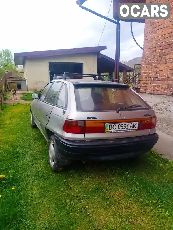 W0L000058N5153693 Opel Astra 1992 Седан 1.4 л. Фото 4