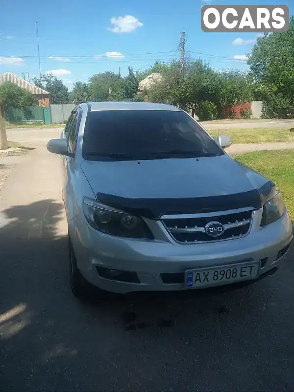 Позашляховик / Кросовер BYD S6 2013 1.99 л. Ручна / Механіка обл. Харківська, Харків - Фото 1/16