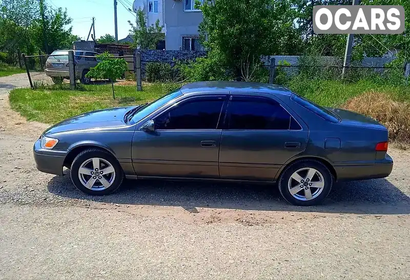 SXV200451241 Toyota Camry 2000 Седан 2.2 л. Фото 1