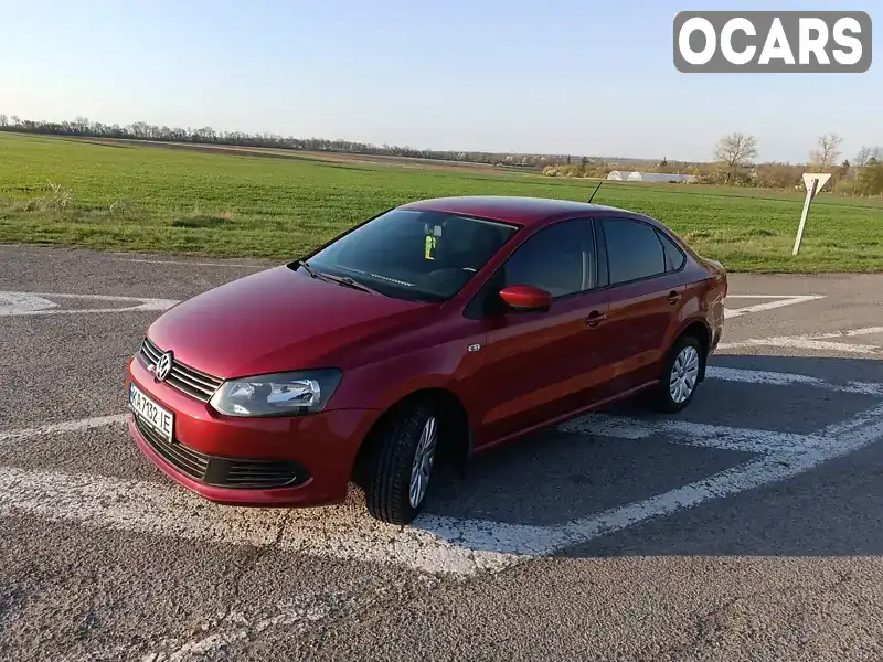 Седан Volkswagen Polo 2011 1.6 л. Ручная / Механика обл. Николаевская, Первомайск - Фото 1/21