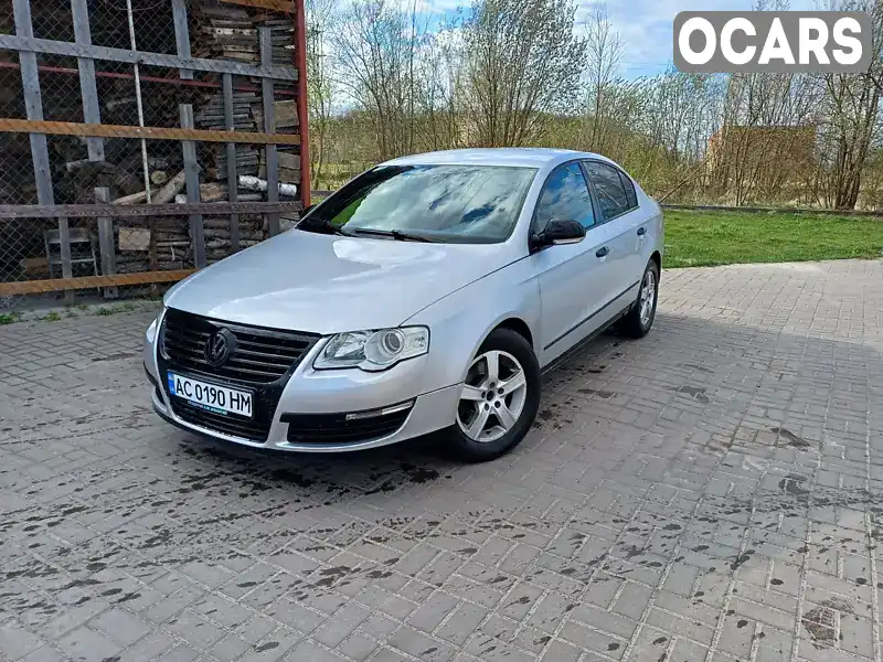 Седан Volkswagen Passat 2005 1.6 л. Ручна / Механіка обл. Волинська, Нововолинськ - Фото 1/14