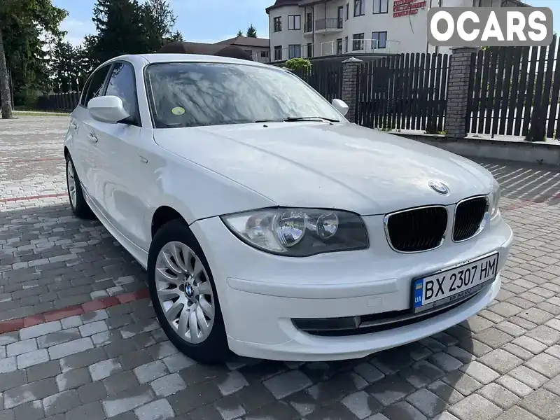 Хэтчбек BMW 1 Series 2010 2 л. Ручная / Механика обл. Хмельницкая, Староконстантинов - Фото 1/21