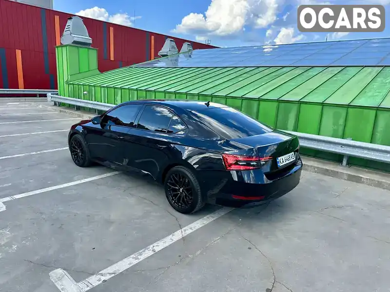 TMBCJ7NP6J7555326 Skoda Superb 2018 Ліфтбек 2 л. Фото 4