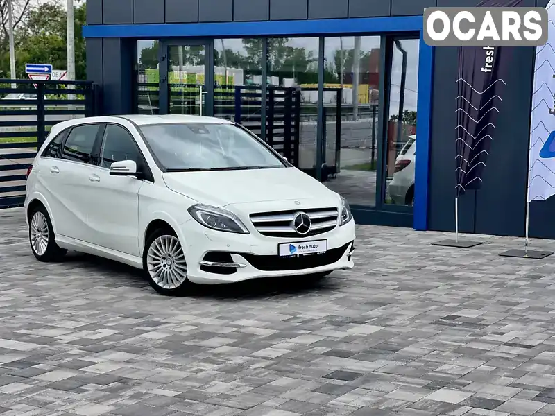 Хетчбек Mercedes-Benz B-Class 2015 2 л. Ручна / Механіка обл. Рівненська, Рівне - Фото 1/21