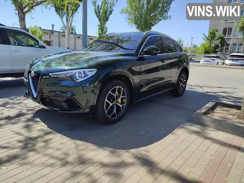 Внедорожник / Кроссовер Alfa Romeo Stelvio 2020 2 л. Автомат обл. Днепропетровская, Днепр (Днепропетровск) - Фото 1/6