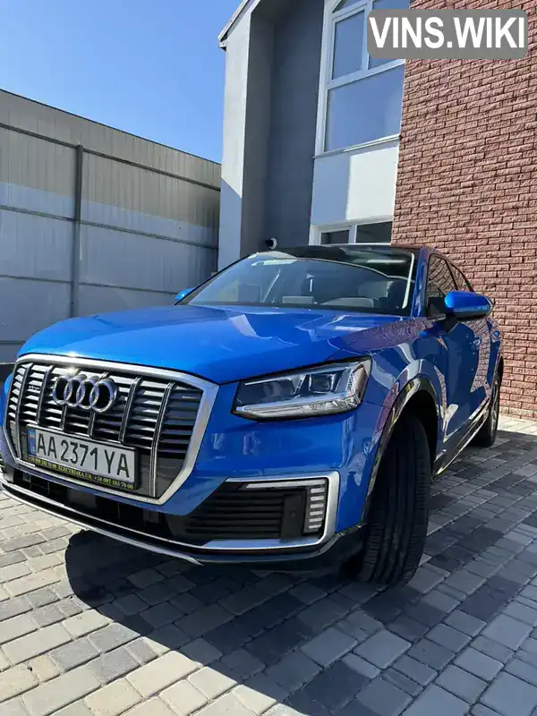 Позашляховик / Кросовер Audi Q2L e-tron 2021 null_content л. Автомат обл. Київська, Київ - Фото 1/15