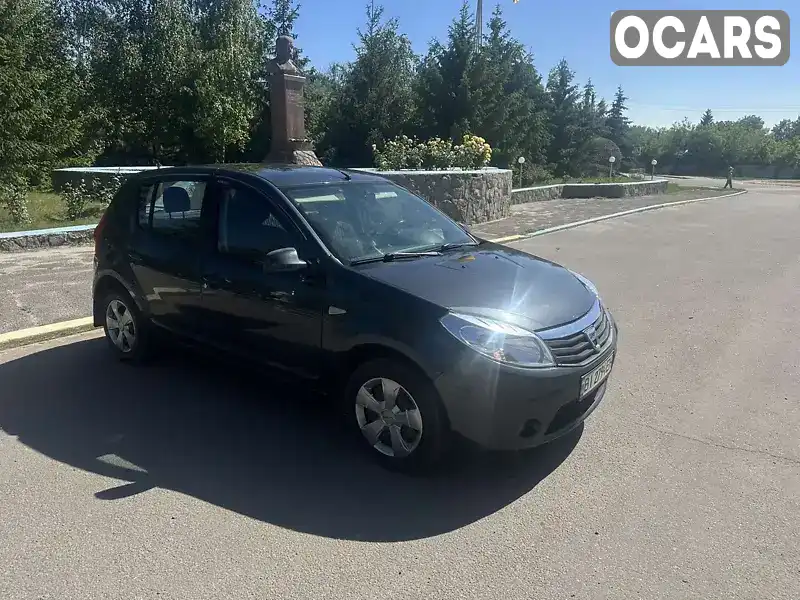 Хетчбек Dacia Sandero 2012 1.5 л. Ручна / Механіка обл. Полтавська, Нові Санжари - Фото 1/16