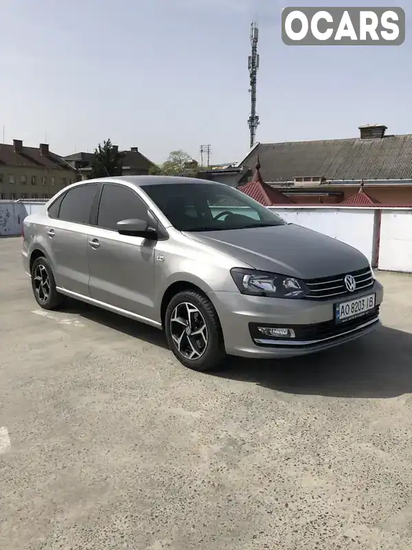 Седан Volkswagen Polo 2018 1.39 л. Ручная / Механика обл. Закарпатская, Мукачево - Фото 1/19