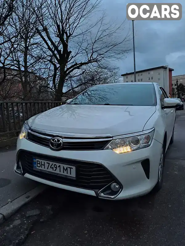 Седан Toyota Camry 2016 2 л. Автомат обл. Одеська, Одеса - Фото 1/14