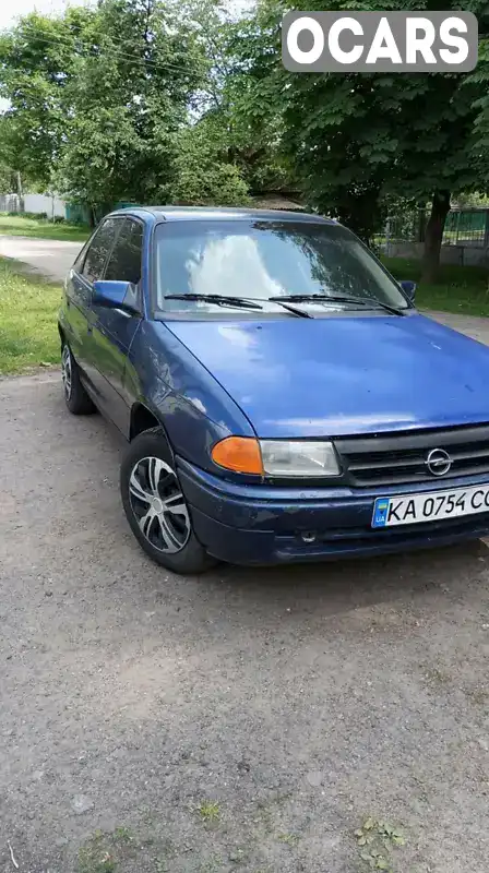 Хэтчбек Opel Astra 1995 1.39 л. Ручная / Механика обл. Черниговская, Прилуки - Фото 1/7