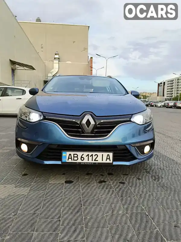 VF1RFB00X57354882 Renault Megane 2017 Универсал 1.46 л. Фото 1