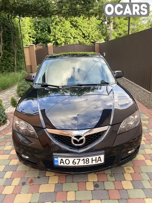 Седан Mazda 3 2008 2 л. Ручна / Механіка обл. Закарпатська, Мукачево - Фото 1/11