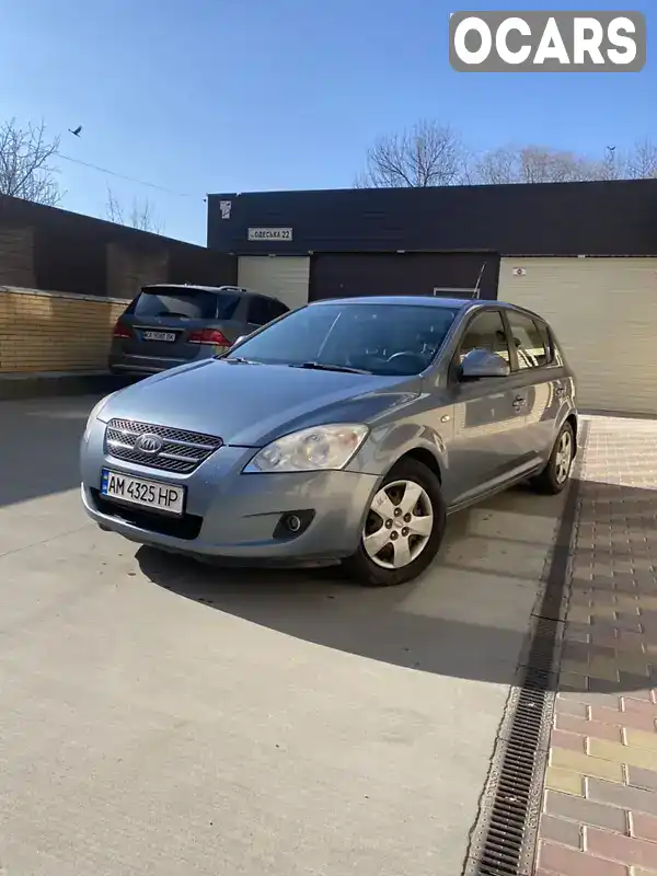 U5YFF24529L162939 Kia Ceed 2009 Хэтчбек 1.99 л. Фото 2