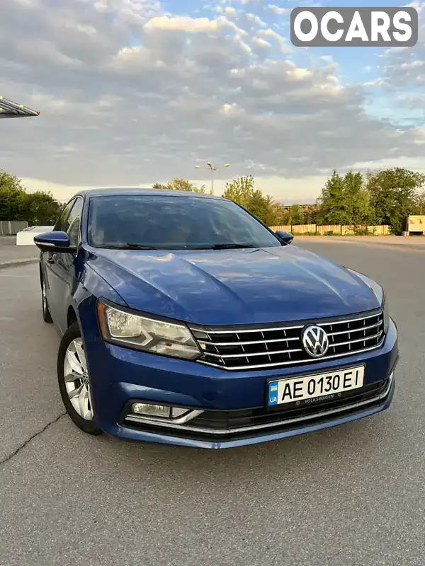 Седан Volkswagen Passat 2015 1.8 л. Автомат обл. Дніпропетровська, Дніпро (Дніпропетровськ) - Фото 1/21