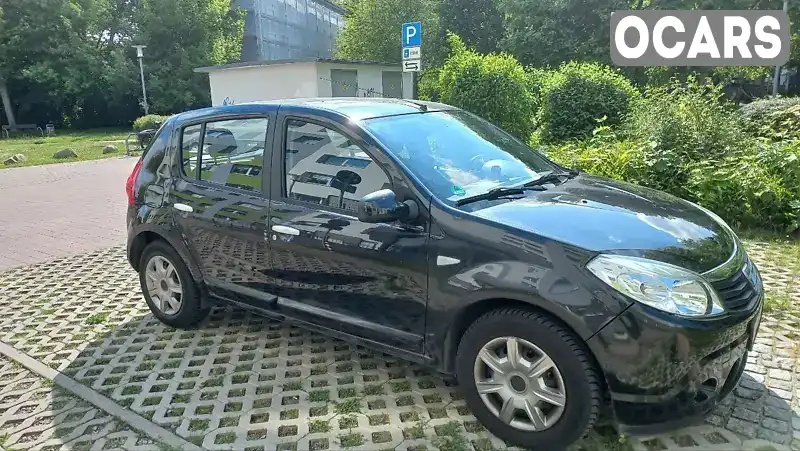 Хетчбек Dacia Sandero 2010 1.6 л. Ручна / Механіка обл. Харківська, Харків - Фото 1/16