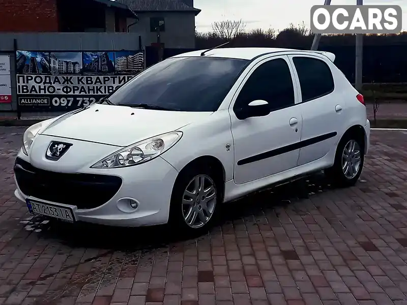 Хетчбек Peugeot 206 2011 1.4 л. Ручна / Механіка обл. Івано-Франківська, Коломия - Фото 1/7