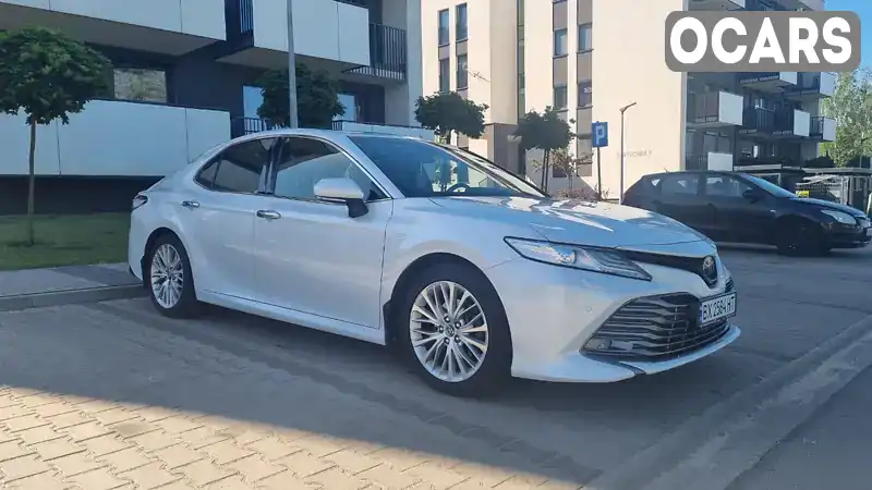 Седан Toyota Camry 2018 2.5 л. Автомат обл. Хмельницька, Старокостянтинів - Фото 1/20