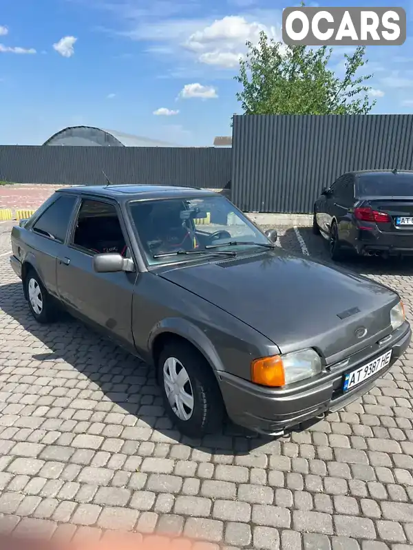 Хетчбек Ford Escort 1987 1.4 л. Ручна / Механіка обл. Івано-Франківська, Івано-Франківськ - Фото 1/7