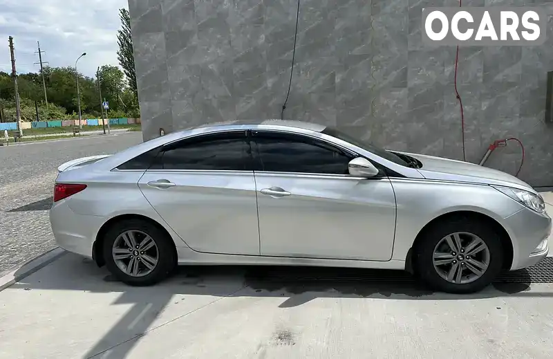 Седан Hyundai Sonata 2013 2 л. Автомат обл. Дніпропетровська, Кам'янське (Дніпродзержинськ) - Фото 1/21