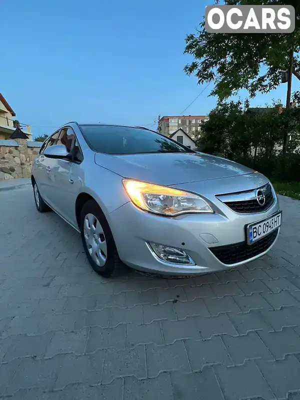 Універсал Opel Astra 2011 1.7 л. Ручна / Механіка обл. Львівська, Старий Самбір - Фото 1/9