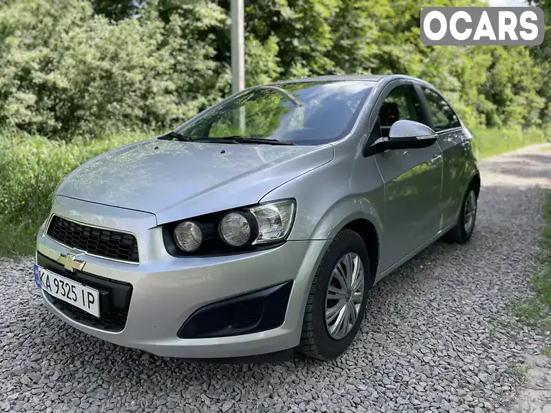 Седан Chevrolet Aveo 2014 1.4 л. Ручная / Механика обл. Киевская, Киев - Фото 1/9