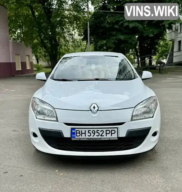 VF1BZ0A0544135030 Renault Megane 2010 Хэтчбек 1.46 л. Фото 2