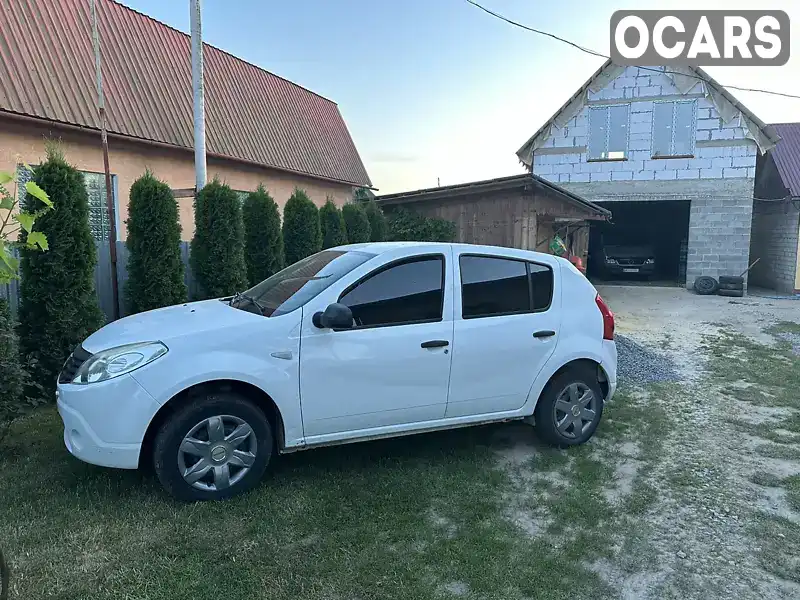 Хетчбек Dacia Sandero 2009 1.4 л. Ручна / Механіка обл. Рівненська, Радивилів - Фото 1/7