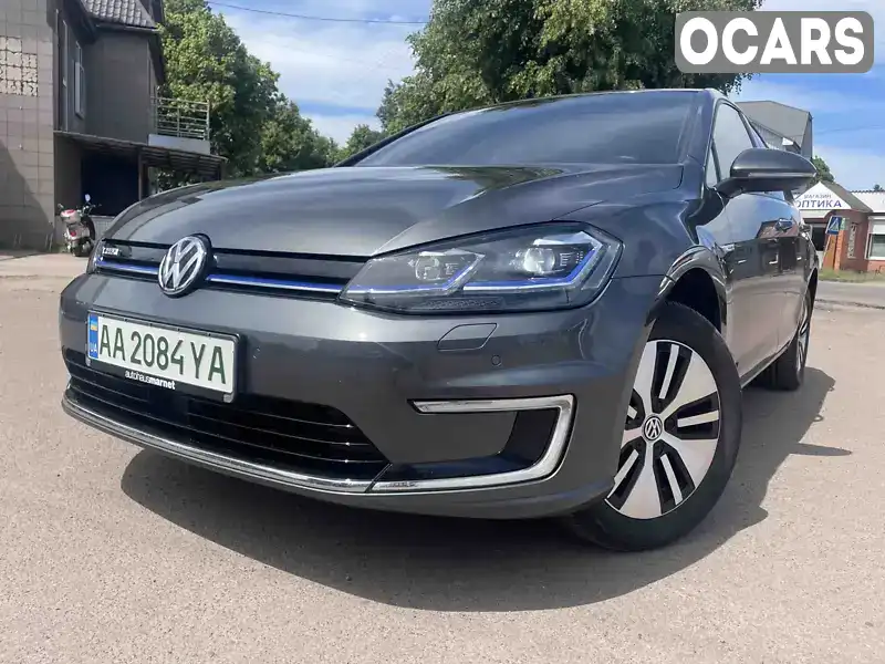 WVWZZZAUZJ8903447 Volkswagen e-Golf 2017 Хетчбек  Фото 1