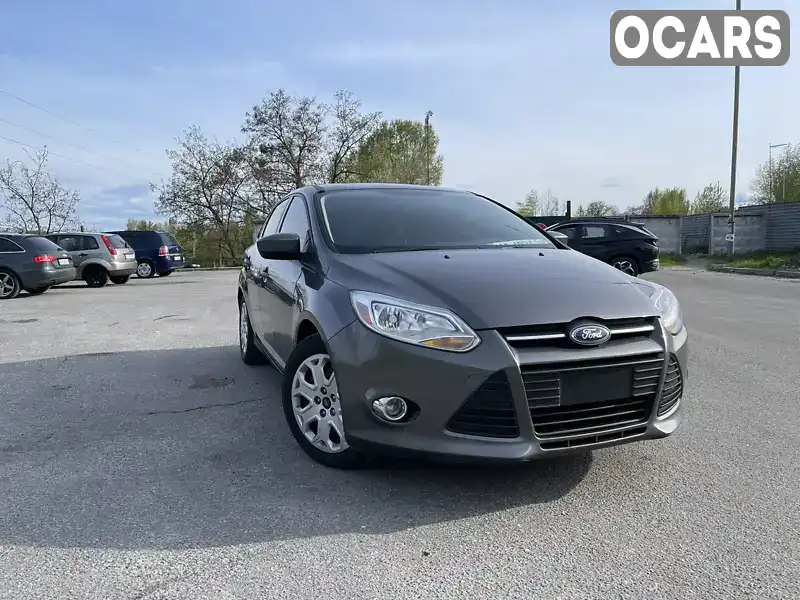 1FAHP3K20CL255240 Ford Focus 2011 Хетчбек 2 л. Фото 2