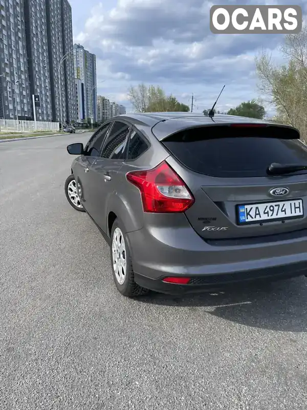 1FAHP3K20CL255240 Ford Focus 2011 Хетчбек 2 л. Фото 6