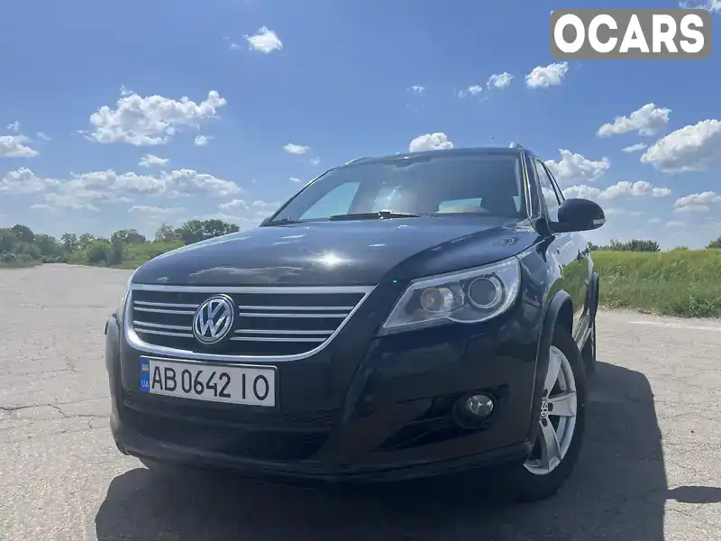 Позашляховик / Кросовер Volkswagen Tiguan 2010 1.97 л. Ручна / Механіка обл. Вінницька, Бар - Фото 1/21