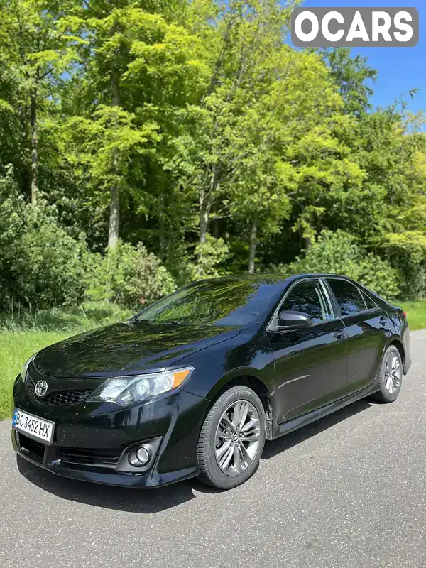 Седан Toyota Camry 2014 2.5 л. Автомат обл. Львовская, Трускавец - Фото 1/9