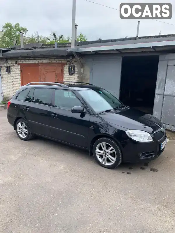 Універсал Skoda Fabia 2010 1.39 л. Ручна / Механіка обл. Київська, Вишгород - Фото 1/11