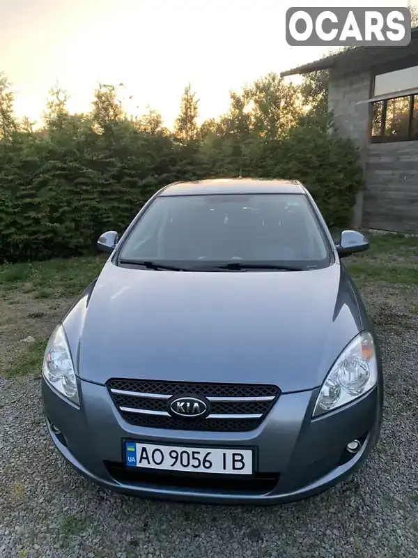 Хетчбек Kia Ceed 2008 1.4 л. Ручна / Механіка обл. Закарпатська, Ужгород - Фото 1/20