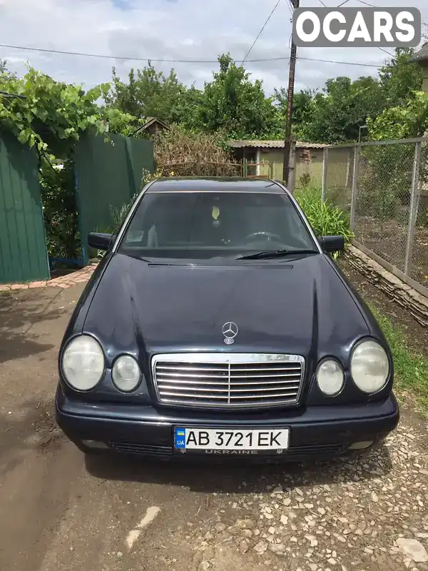 Седан Mercedes-Benz E-Class 1996 2 л. Ручна / Механіка обл. Вінницька, Могилів-Подільський - Фото 1/11