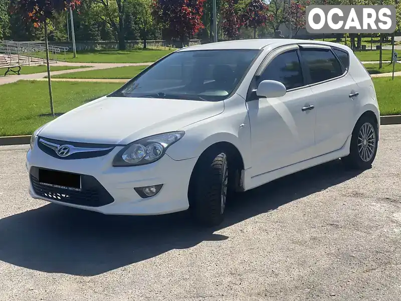 Хэтчбек Hyundai i30 2011 1.4 л. Ручная / Механика обл. Полтавская, Кременчуг - Фото 1/14