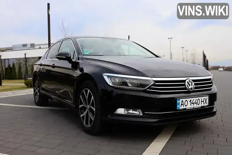 Седан Volkswagen Passat 2015 2 л. Автомат обл. Закарпатська, Мукачево - Фото 1/17