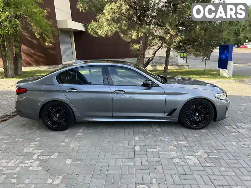 WBAJB9C55JG464000 BMW 5 Series 2018 Седан 4.39 л. Фото 7