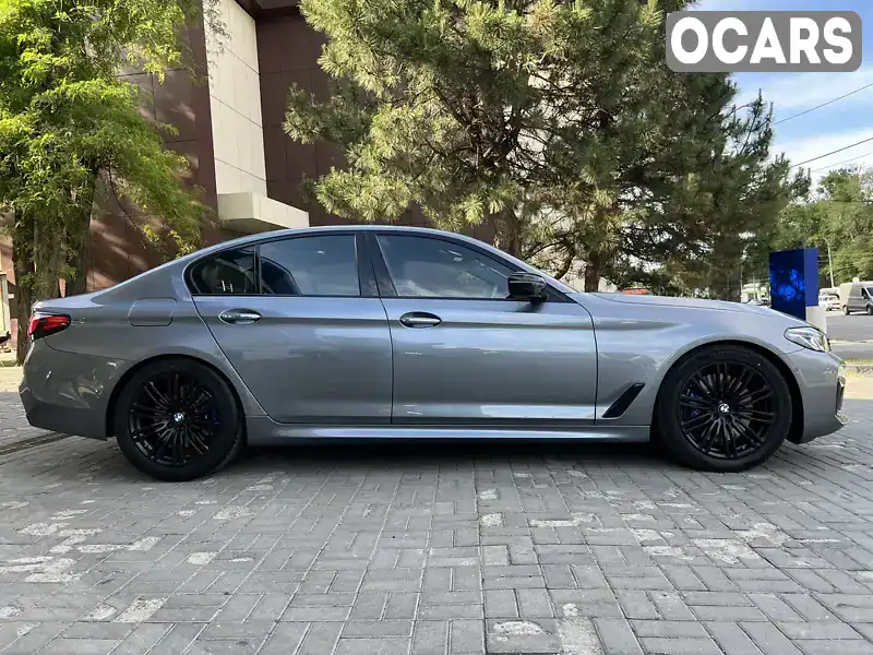 WBAJB9C55JG464000 BMW 5 Series 2018 Седан 4.39 л. Фото 8