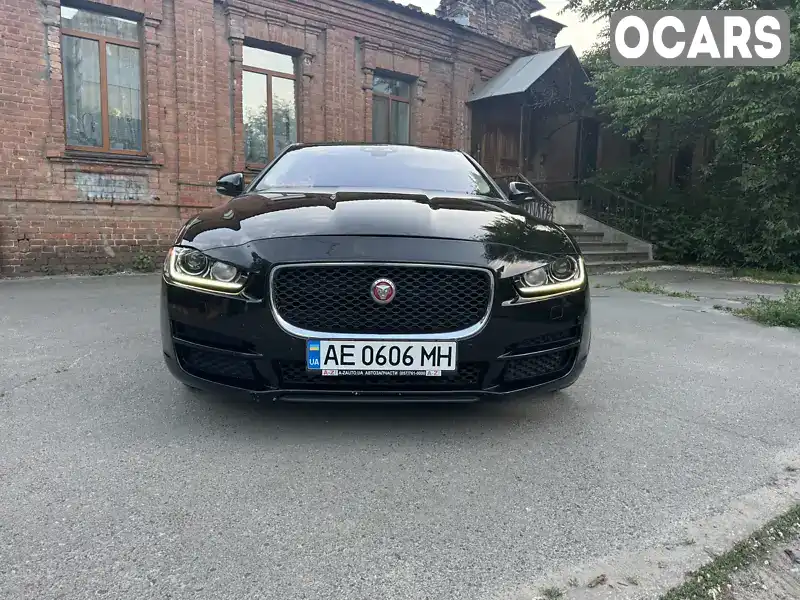 Седан Jaguar XE 2016 2 л. Автомат обл. Дніпропетровська, Дніпро (Дніпропетровськ) - Фото 1/18