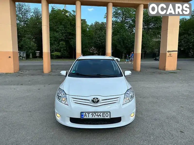 Хетчбек Toyota Auris 2010 1.6 л. Робот обл. Івано-Франківська, Івано-Франківськ - Фото 1/22