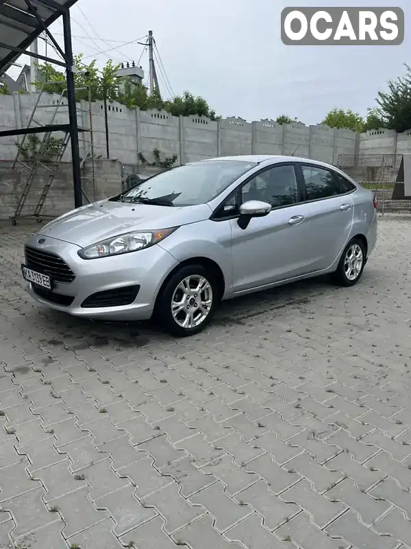 Седан Ford Fiesta 2015 1.6 л. Автомат обл. Чернівецька, Чернівці - Фото 1/8