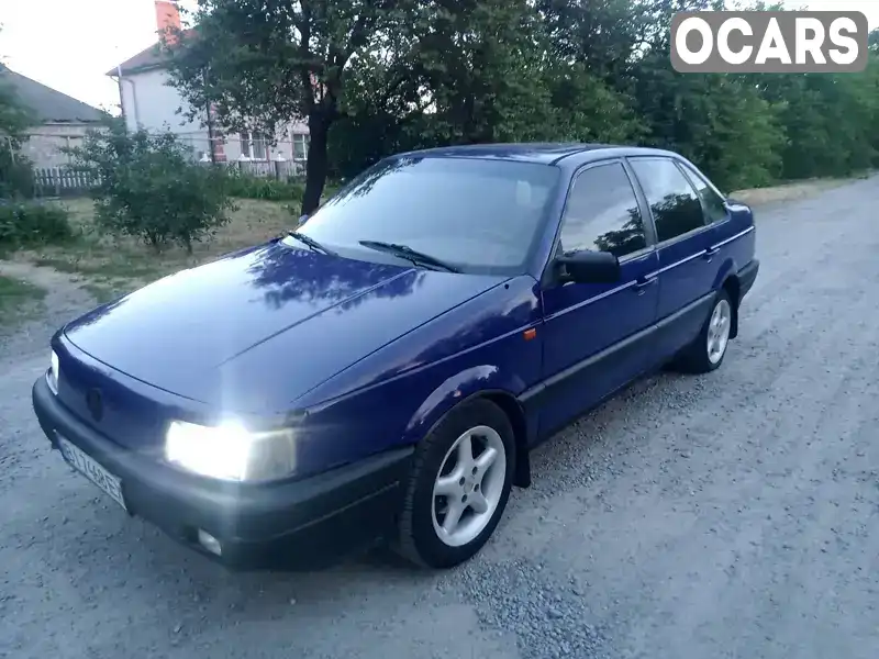 Седан Volkswagen Passat 1993 1.9 л. Ручная / Механика обл. Полтавская, Кременчуг - Фото 1/13