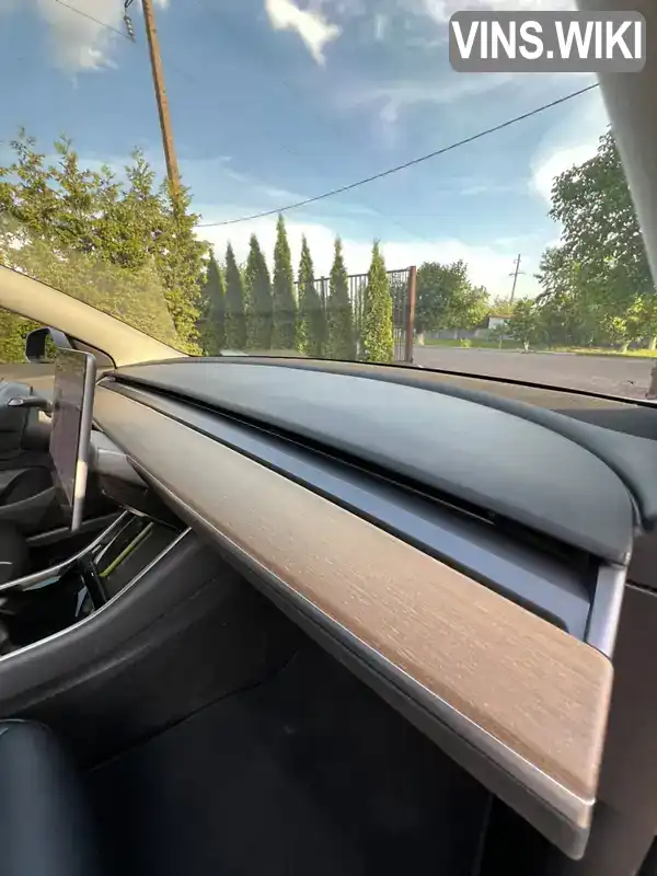 5YJ3E1EA1JF053900 Tesla Model 3 2018 Седан  Фото 7