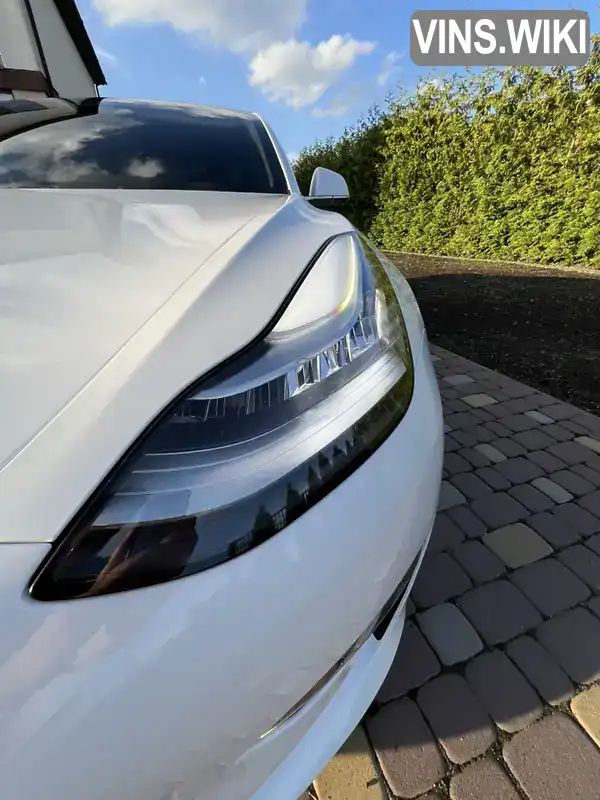 5YJ3E1EA1JF053900 Tesla Model 3 2018 Седан  Фото 9