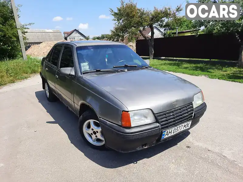 Седан Opel Kadett 1987 1.8 л. Ручна / Механіка обл. Київська, Обухів - Фото 1/21