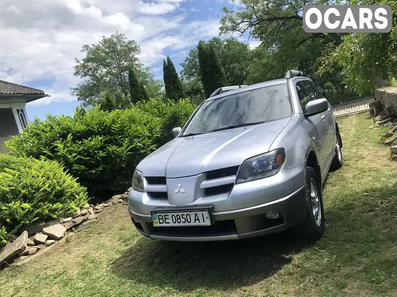 Позашляховик / Кросовер Mitsubishi Outlander 2003 2 л. Ручна / Механіка обл. Чернівецька, Чернівці - Фото 1/21