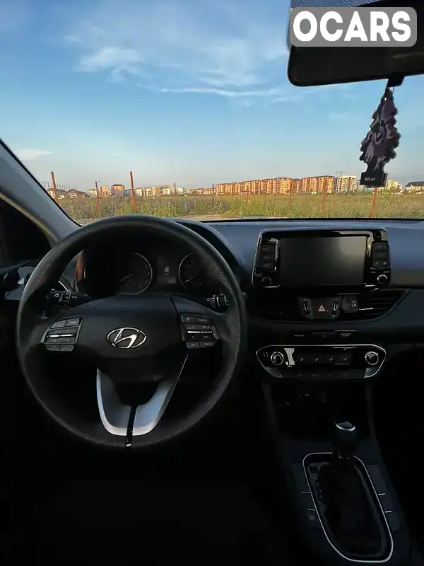 KMHH35LEXKU094779 Hyundai Elantra 2018 Хэтчбек 2 л. Фото 3